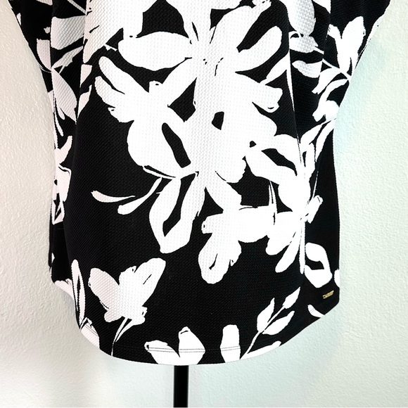 Calvin Klein | Black & White Floral Sleeveless Career Tank Blouse Top Size 1X - Picture 3 of 9